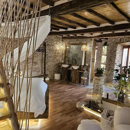 La Nuit D'amelie 2 Tatil Evi