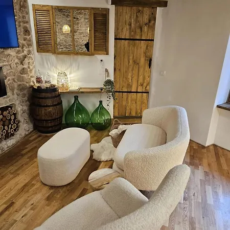 La Nuit D'amelie 2 Дом отдыха *
